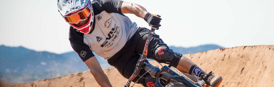 G-Form – Flexible Protektoren, Schoner & Handschuhe mit SmartFlex™ Technologie