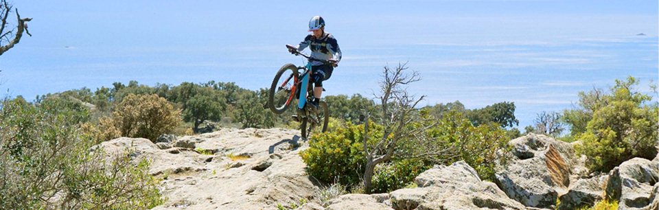 Race Face – Manovelle Cinch, Flatbars in carbonio per XC e Marathon