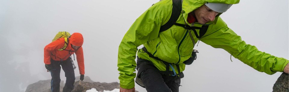 Patagonia - Ropa para montañismo y actividades al aire libre